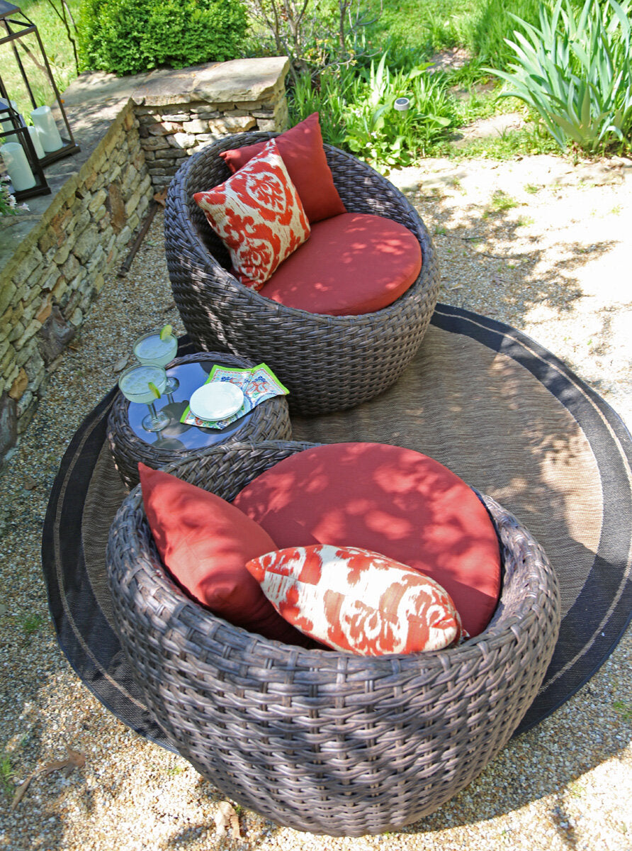 Corona 3pc Swivel Deep Seating Set With fire table included