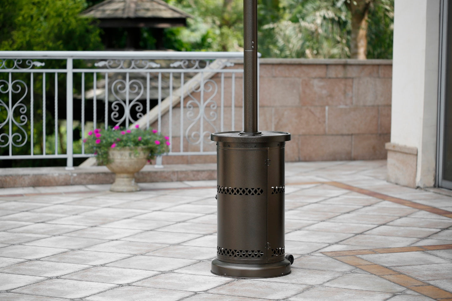 48,000 BTU's Patio Heater, Outdoors Gas Patio Heaters Floor Standing Patio Heater Commercial Outdoor Heater