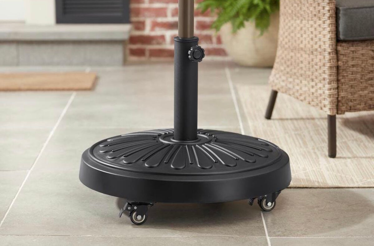 Stylewell 50 pound concrete and resin patio umbrella base